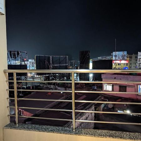 Hotel Binapani Deluxe 1 ธาราพิธ ภายนอก รูปภาพ